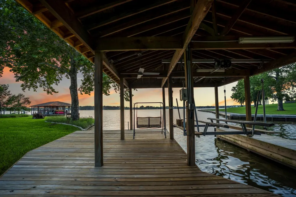 9239 Lake Conroe Drive Conroe, TX 77304