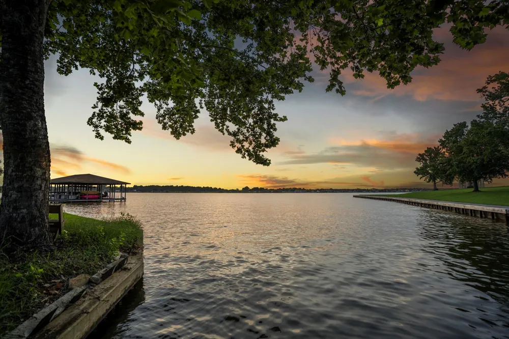 9239 Lake Conroe Drive Conroe, TX 77304
