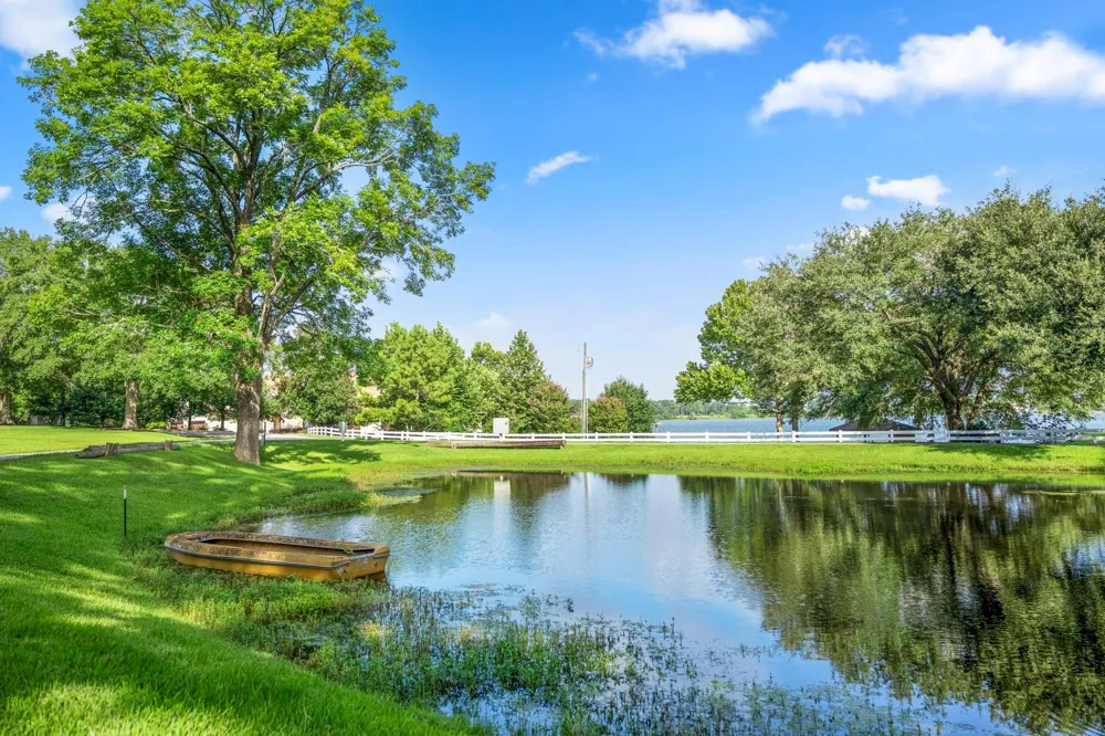 9239 Lake Conroe Drive Conroe, TX 77304