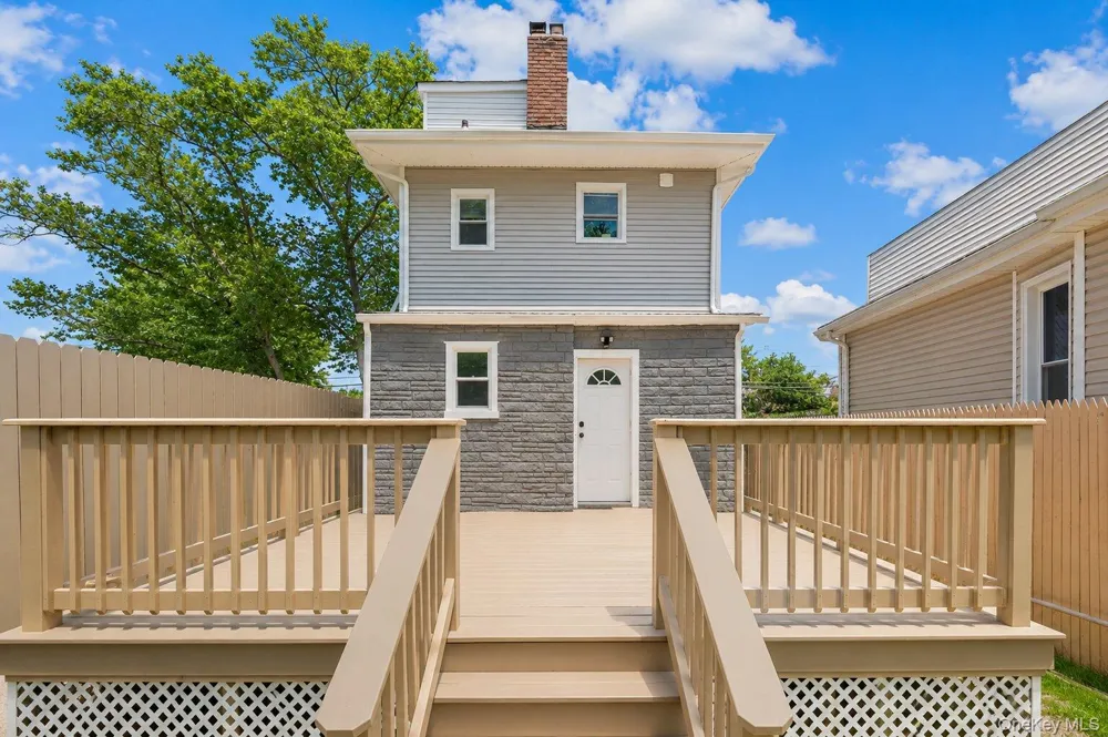 325 Newman Avenue Bronx, NY 10473