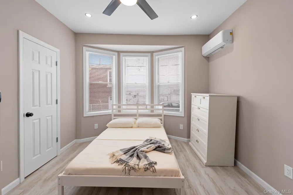325 Newman Avenue Bronx, NY 10473
