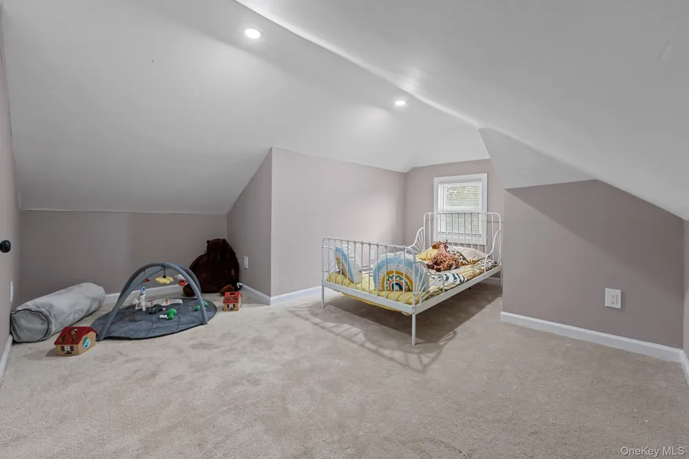 325 Newman Avenue Bronx, NY 10473