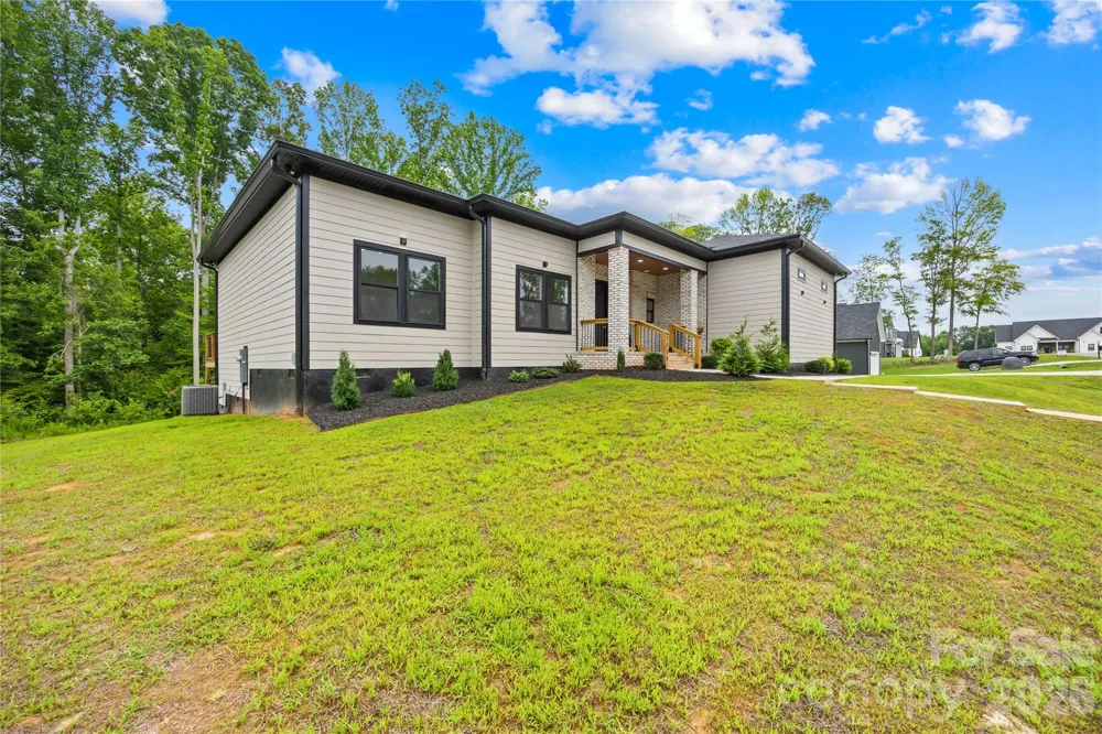2004 Plain Field Drive Bessemer City, NC 28016