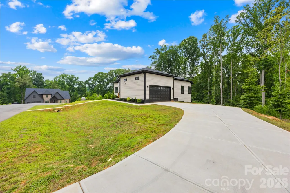 2004 Plain Field Drive Bessemer City, NC 28016