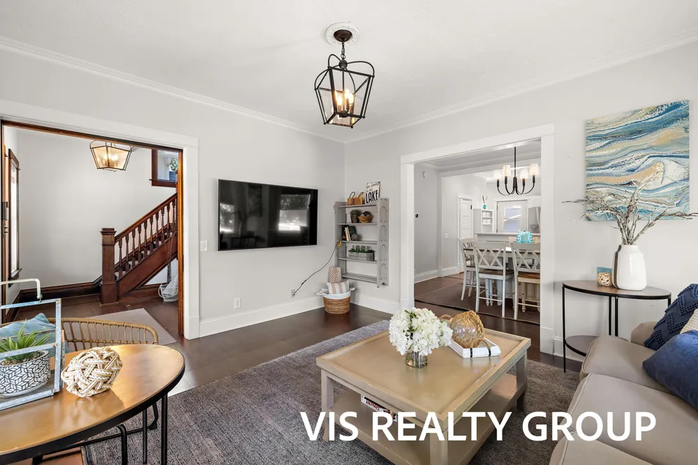 627 Fulton Avenue Grand Haven, MI 49417
