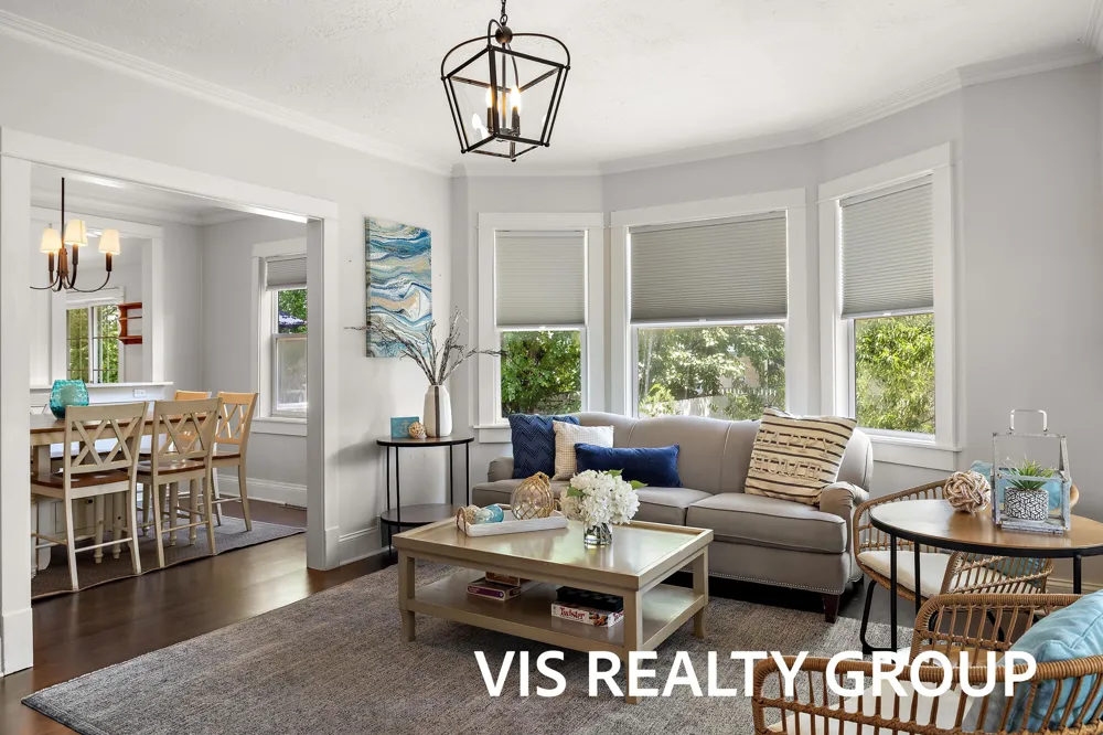 627 Fulton Avenue Grand Haven, MI 49417