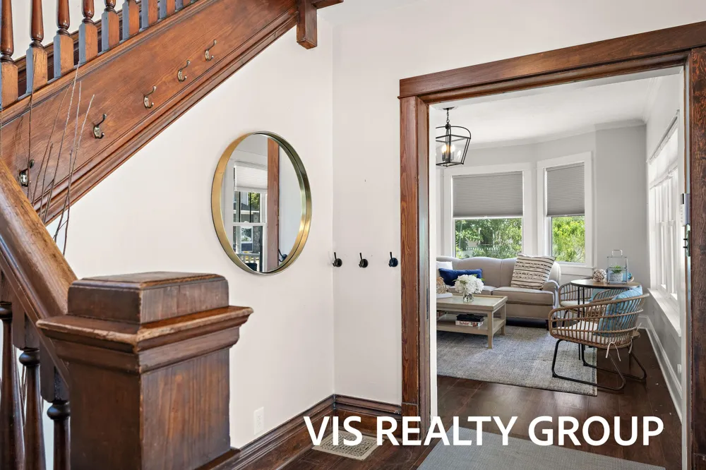 627 Fulton Avenue Grand Haven, MI 49417