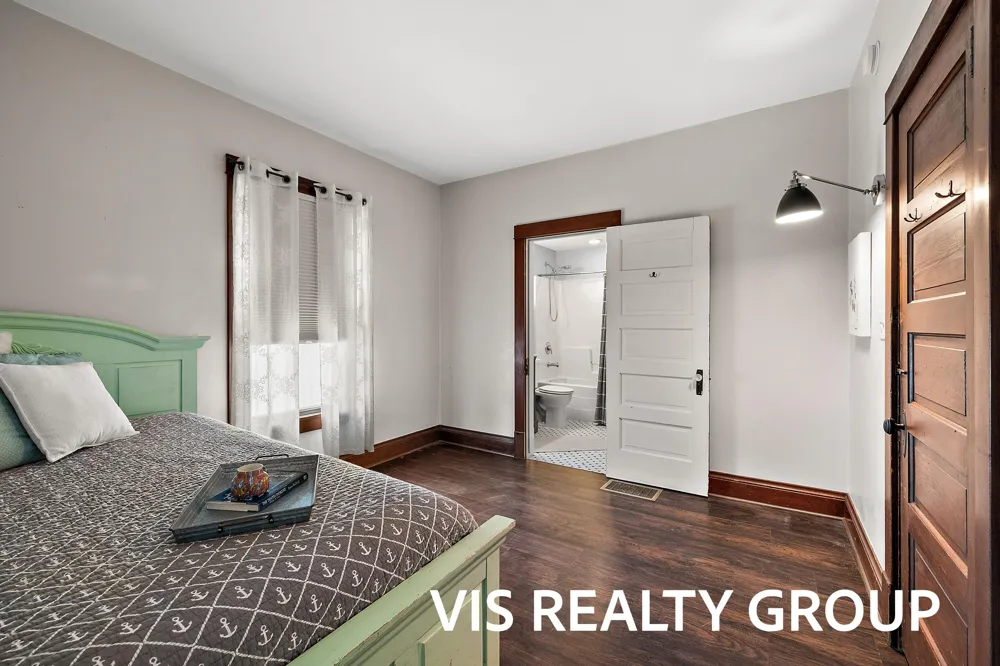 627 Fulton Avenue Grand Haven, MI 49417