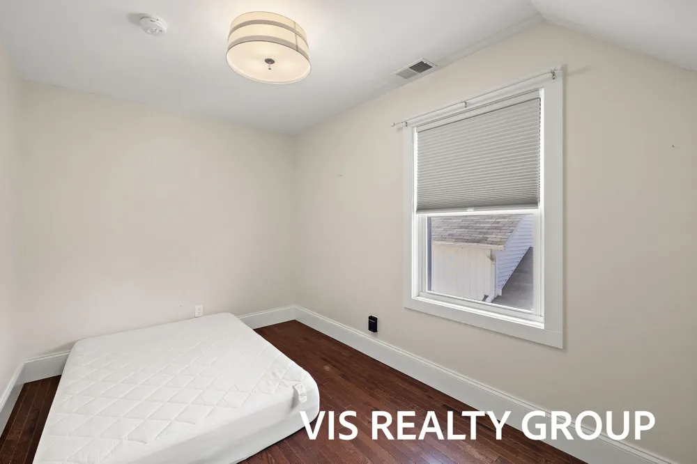 627 Fulton Avenue Grand Haven, MI 49417