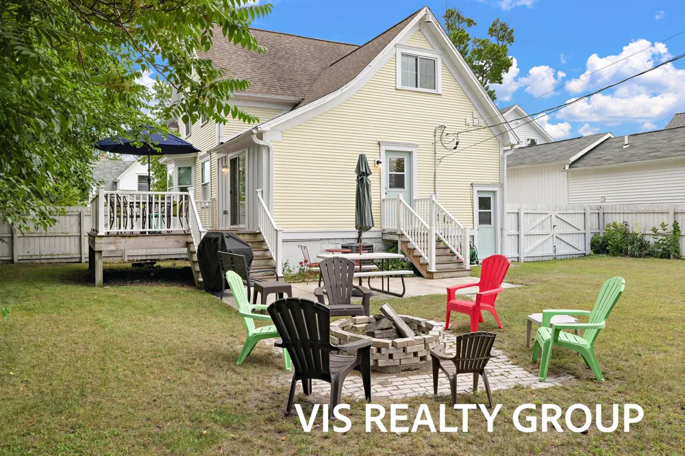 627 Fulton Avenue Grand Haven, MI 49417