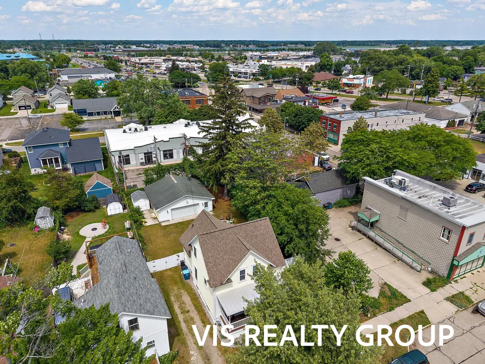 627 Fulton Avenue Grand Haven, MI 49417