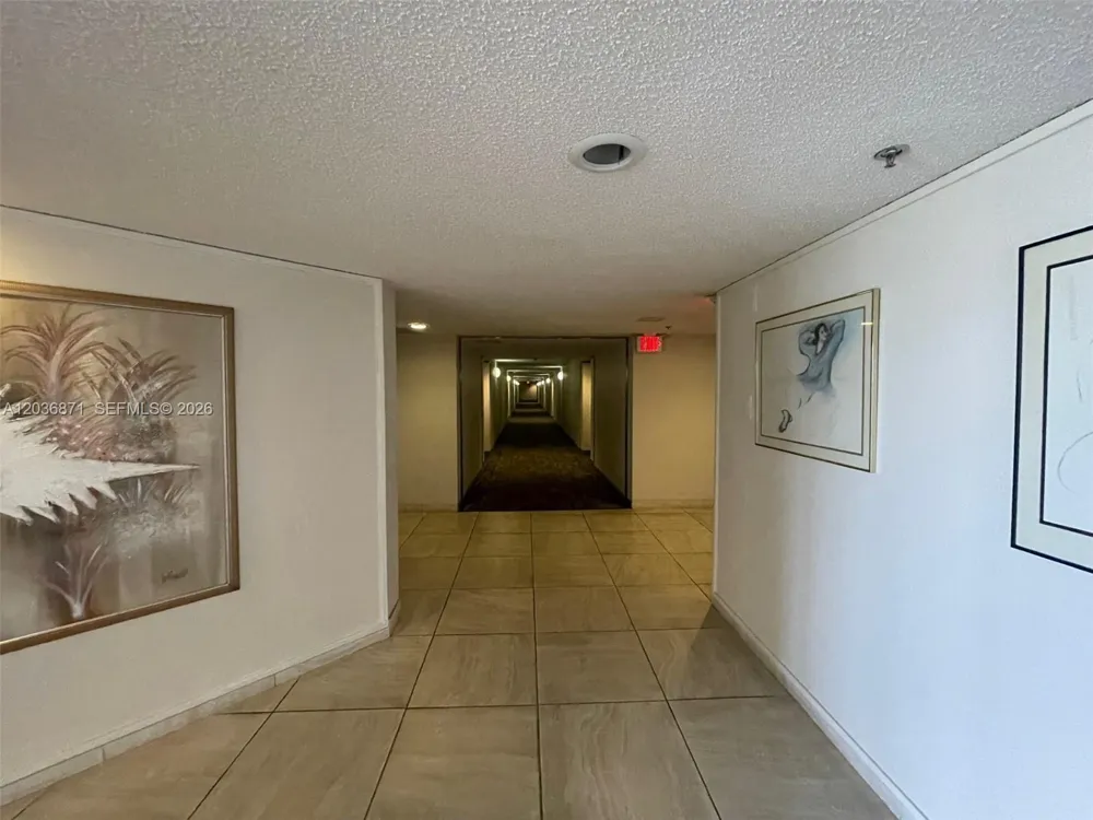 16300 Golf Club Rd #508 Weston, FL 33326