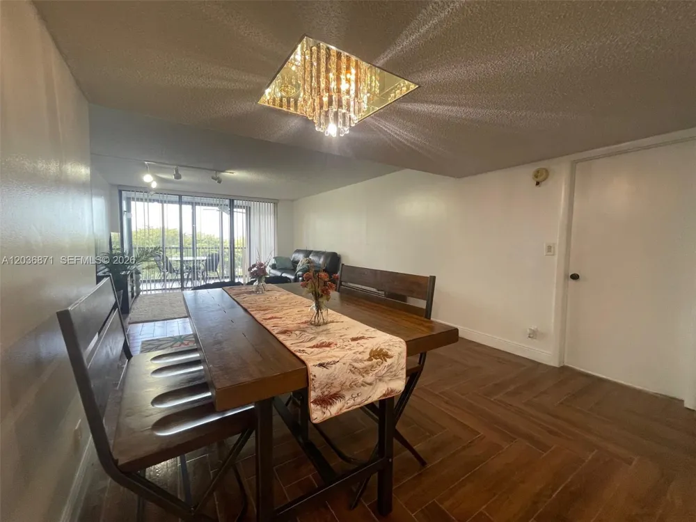 16300 Golf Club Rd #508 Weston, FL 33326