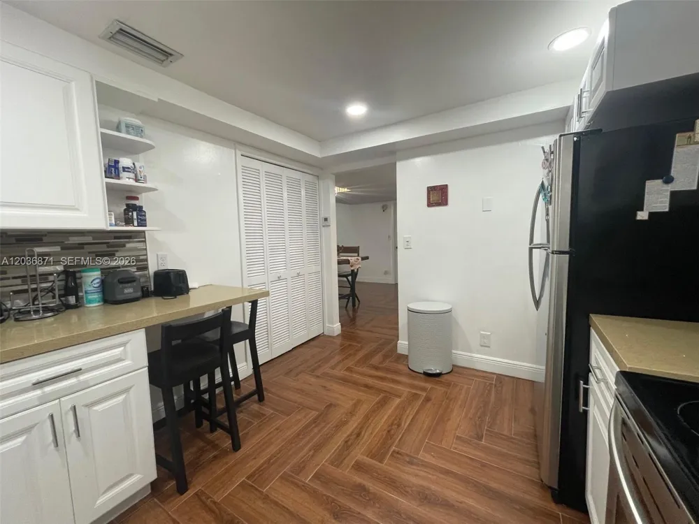 16300 Golf Club Rd #508 Weston, FL 33326