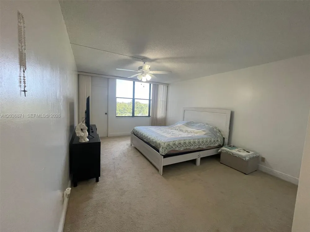 16300 Golf Club Rd #508 Weston, FL 33326