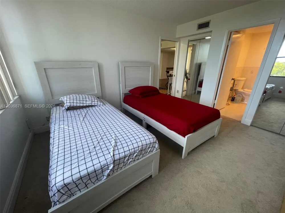 16300 Golf Club Rd #508 Weston, FL 33326
