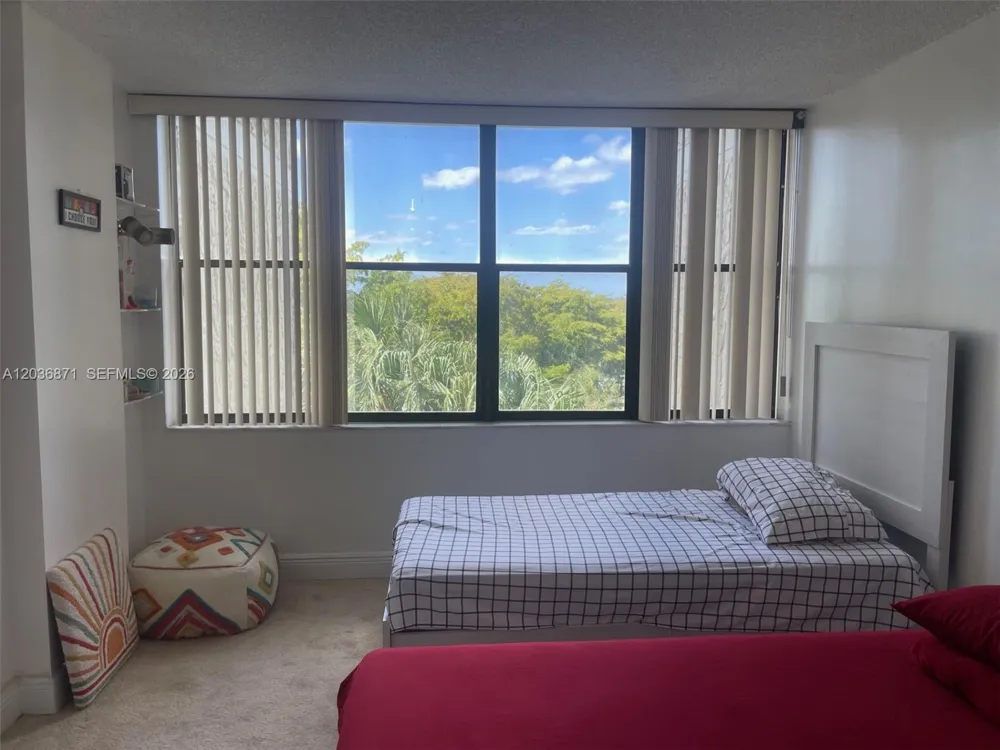 16300 Golf Club Rd #508 Weston, FL 33326