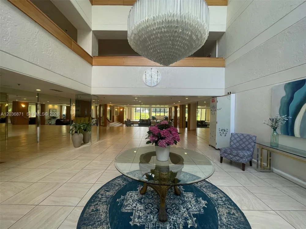 16300 Golf Club Rd #508 Weston, FL 33326
