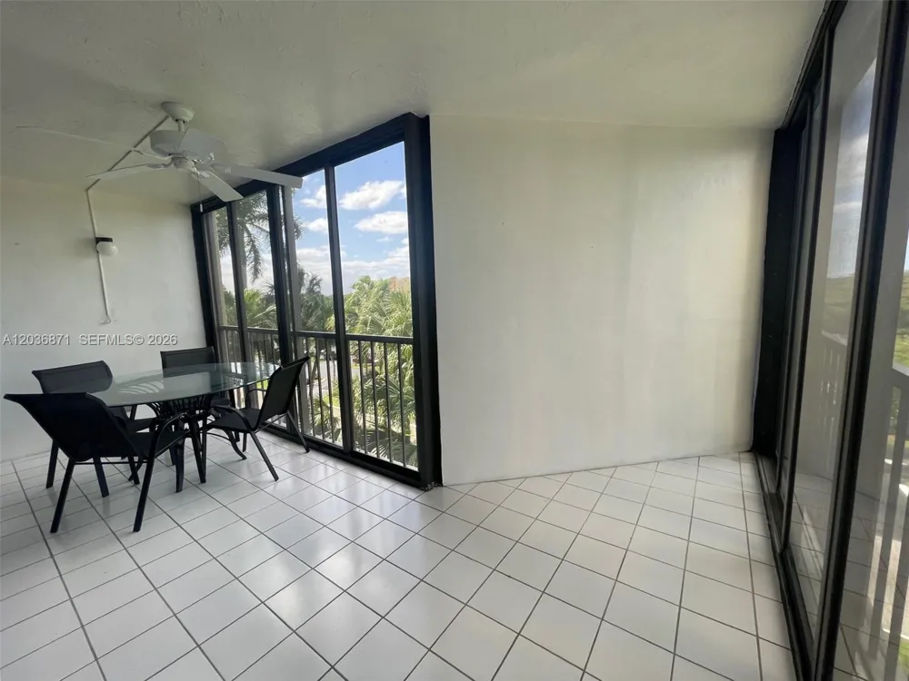 16300 Golf Club Rd #508 Weston, FL 33326