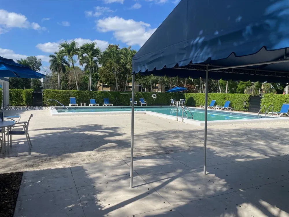 16300 Golf Club Rd #508 Weston, FL 33326