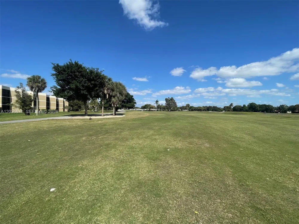 16300 Golf Club Rd #508 Weston, FL 33326