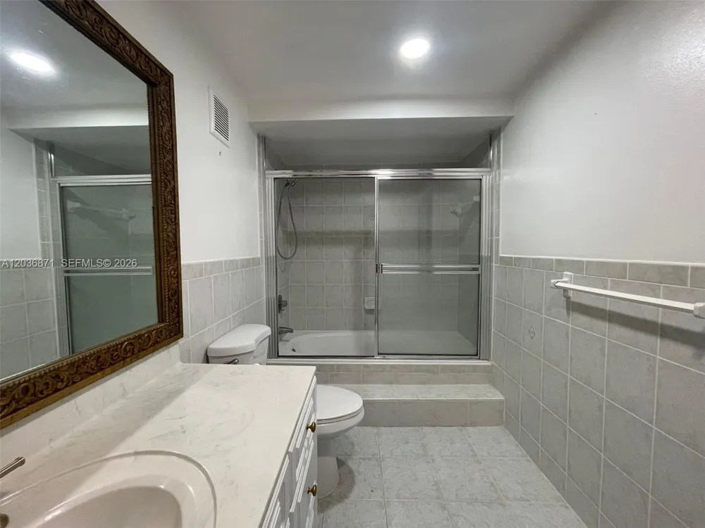 16300 Golf Club Rd #508 Weston, FL 33326