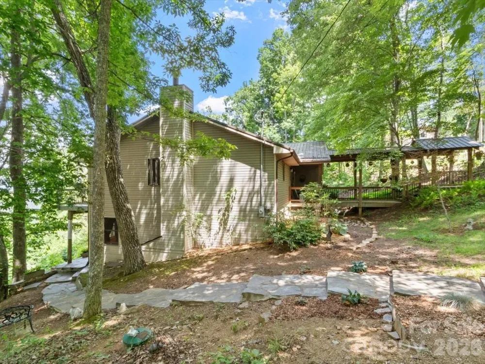 1355 Moonshine Mountain Road #32 Burnsville, NC 28714