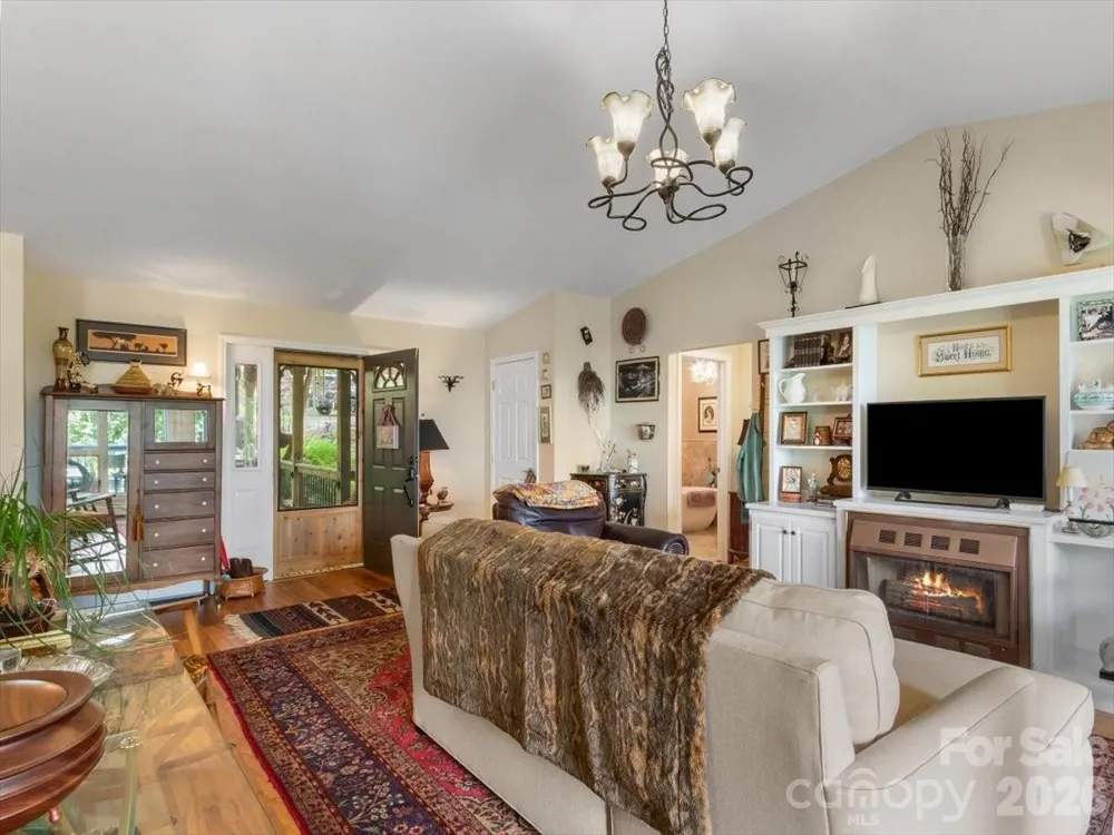 1355 Moonshine Mountain Road #32 Burnsville, NC 28714