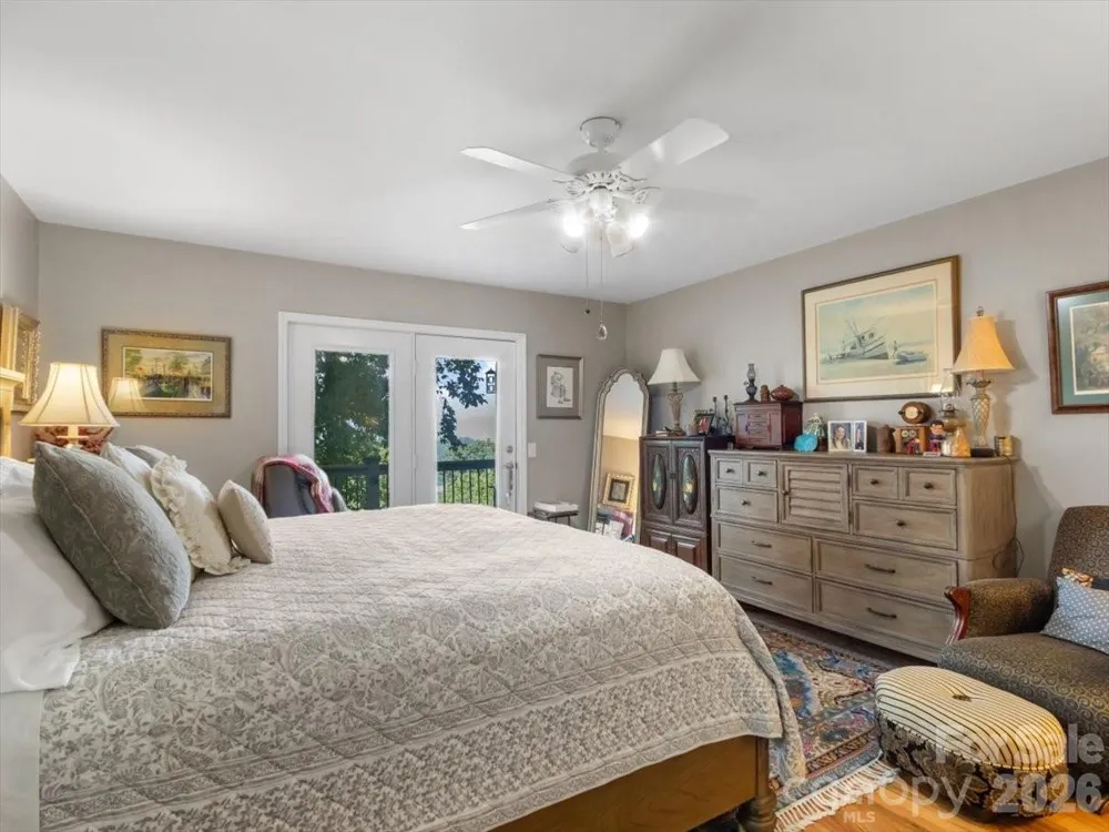 1355 Moonshine Mountain Road #32 Burnsville, NC 28714