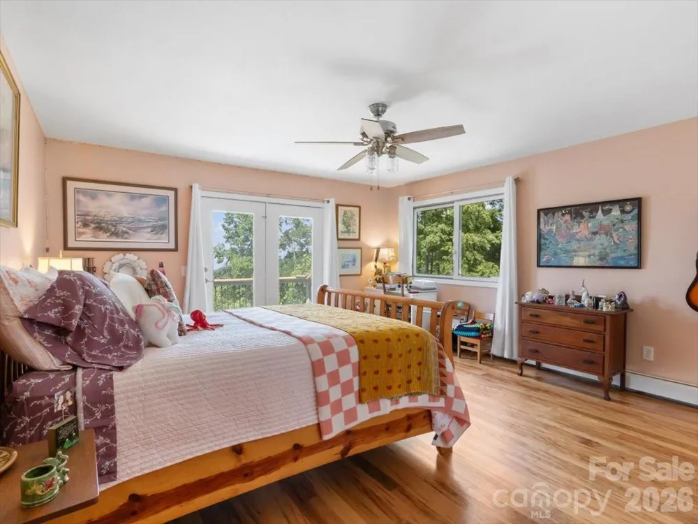 1355 Moonshine Mountain Road #32 Burnsville, NC 28714