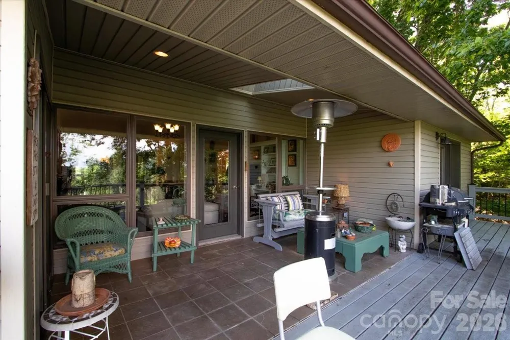 1355 Moonshine Mountain Road #32 Burnsville, NC 28714