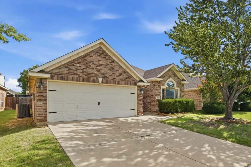 8209 Trinity Vista Trail Fort Worth, TX 76053