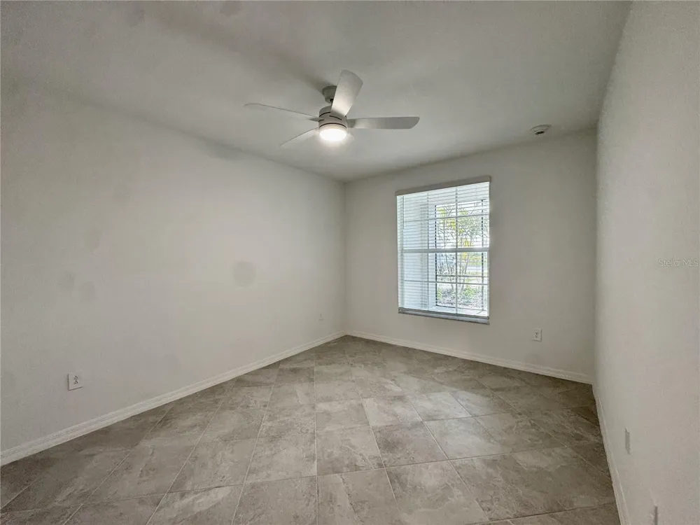 18923 SCALLOP LOOP #105 Lakewood Ranch, FL 34211