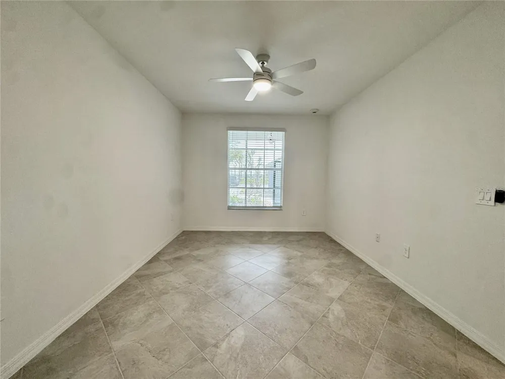 18923 SCALLOP LOOP #105 Lakewood Ranch, FL 34211
