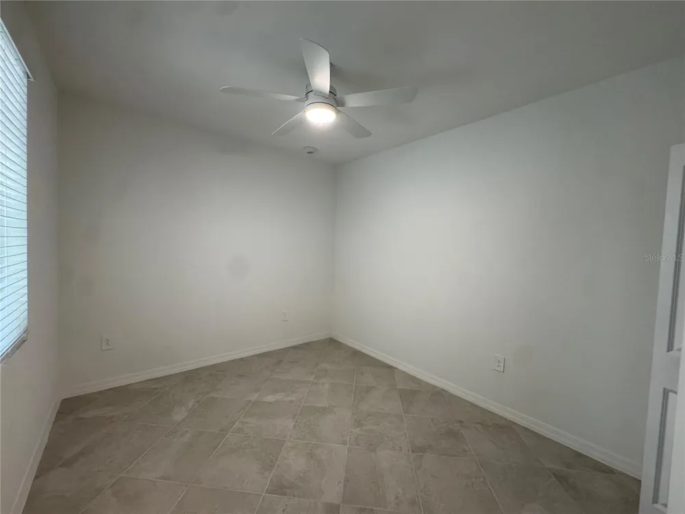 18923 SCALLOP LOOP #105 Lakewood Ranch, FL 34211