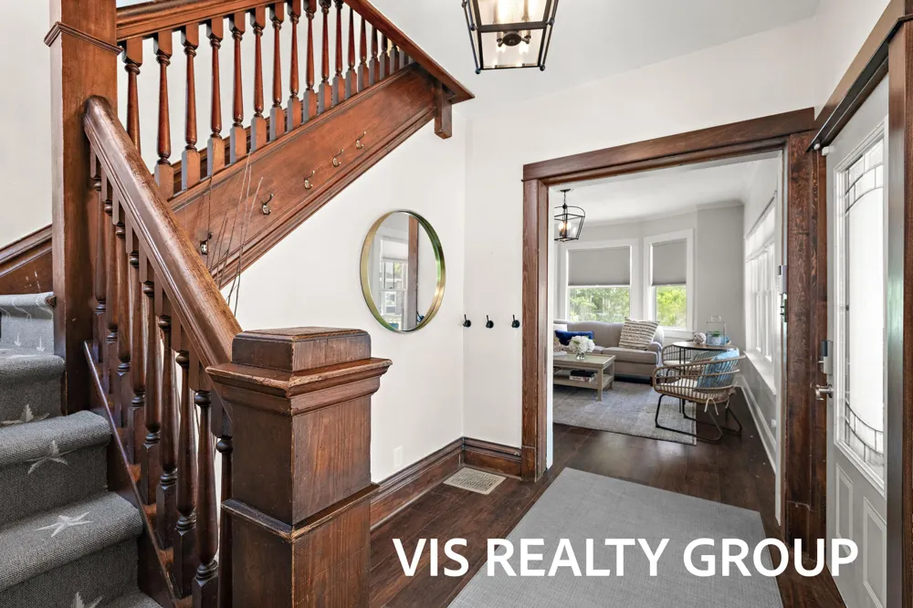 627 Fulton Avenue Grand Haven City, MI 49417
