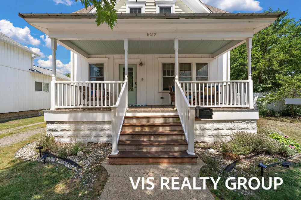 627 Fulton Avenue Grand Haven City, MI 49417