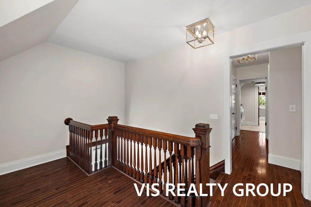 627 Fulton Avenue Grand Haven City, MI 49417