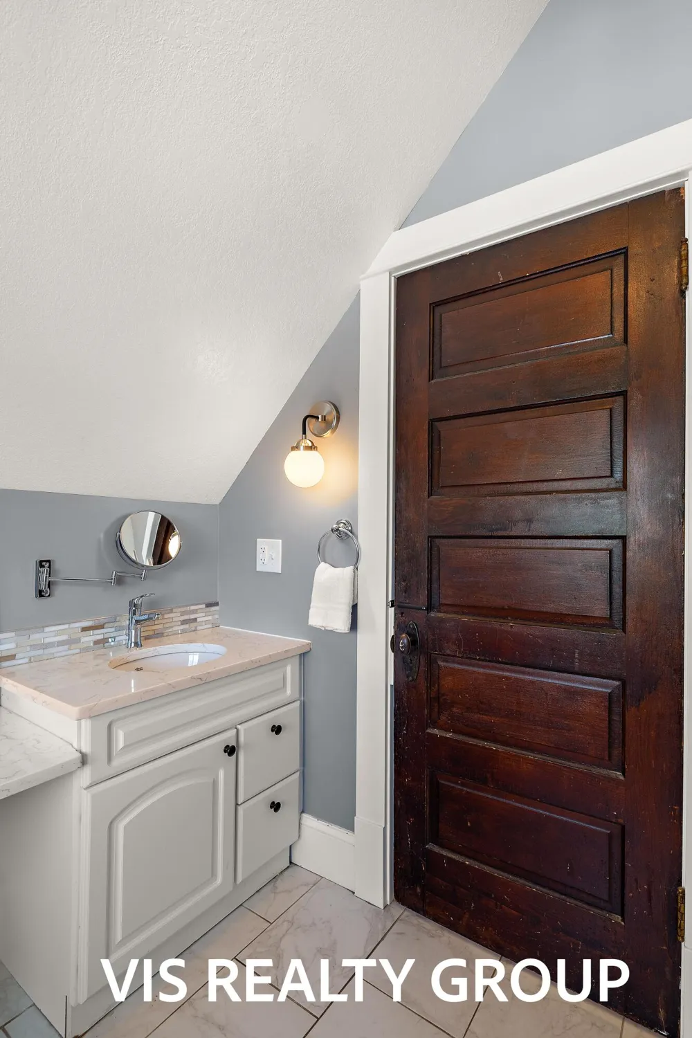 627 Fulton Avenue Grand Haven City, MI 49417