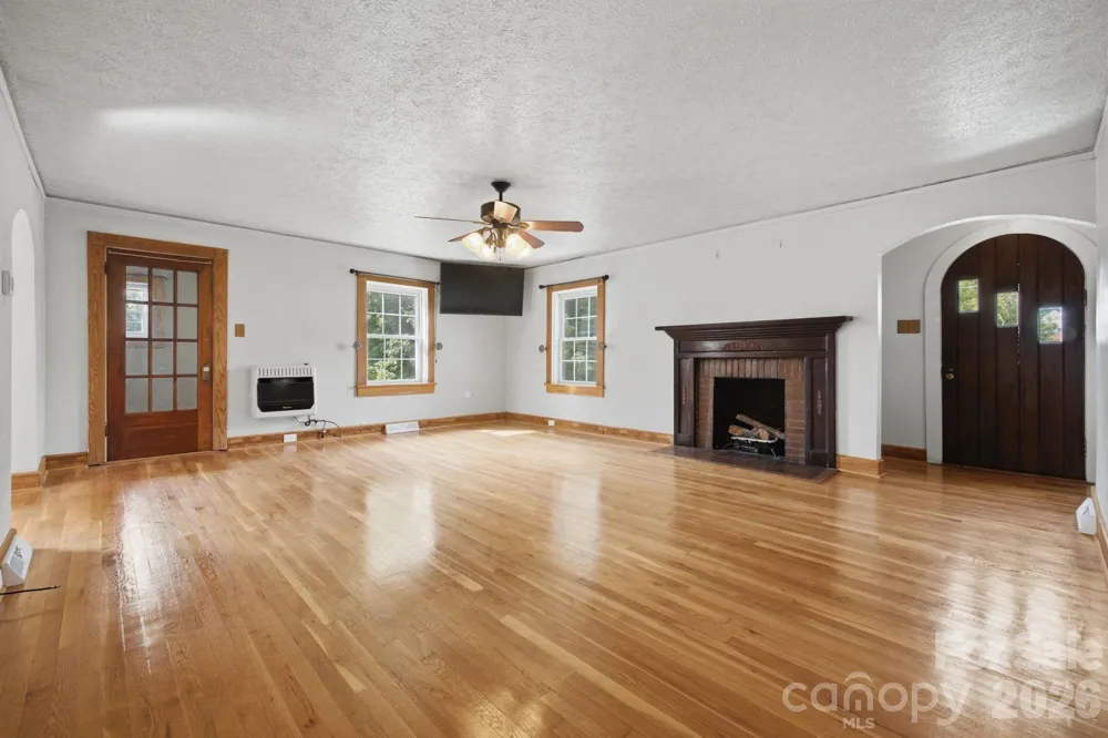 108 Patton Avenue Canton, NC 28716