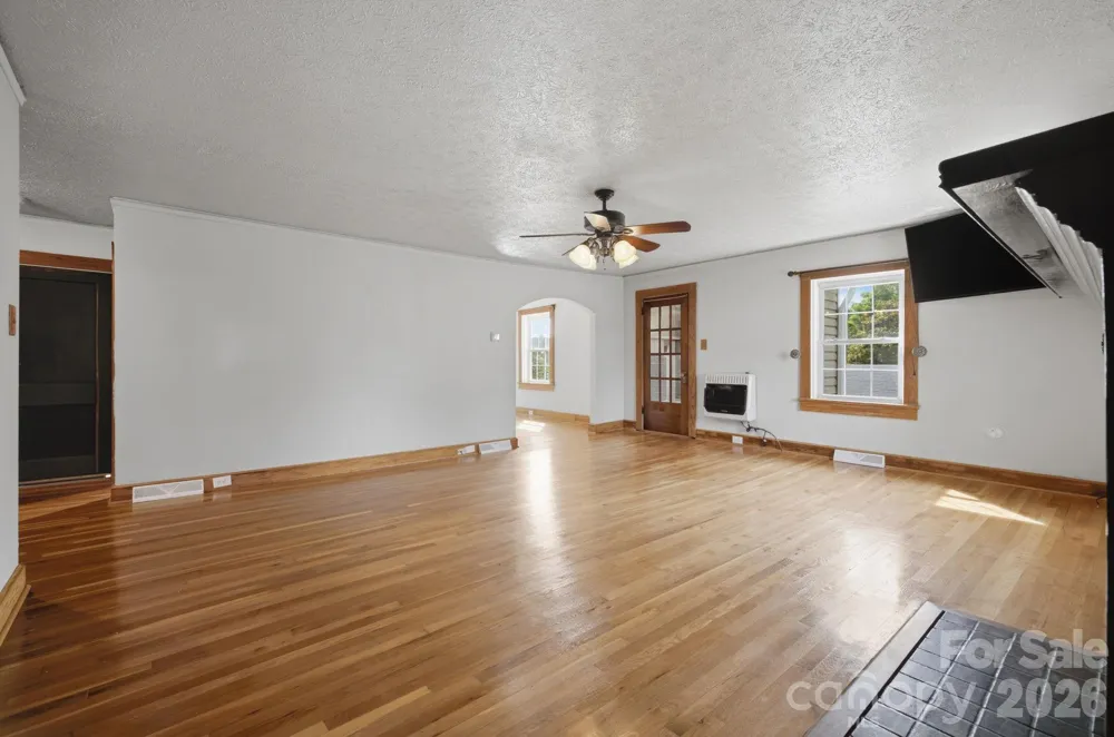 108 Patton Avenue Canton, NC 28716