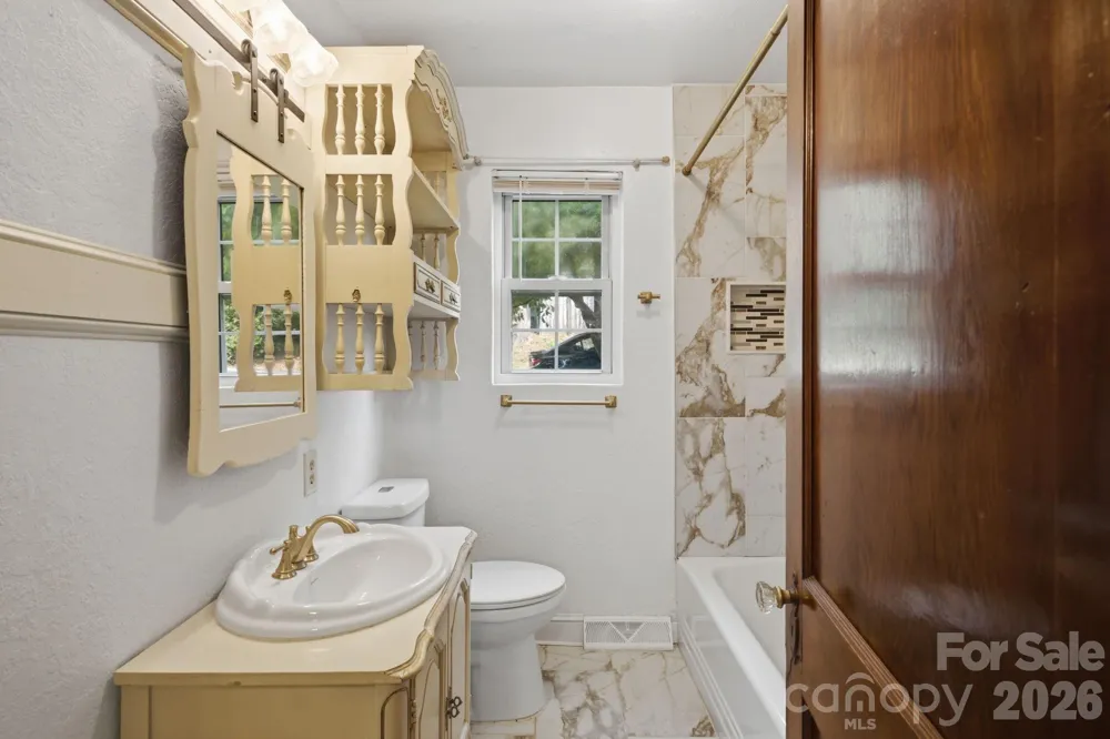 108 Patton Avenue Canton, NC 28716