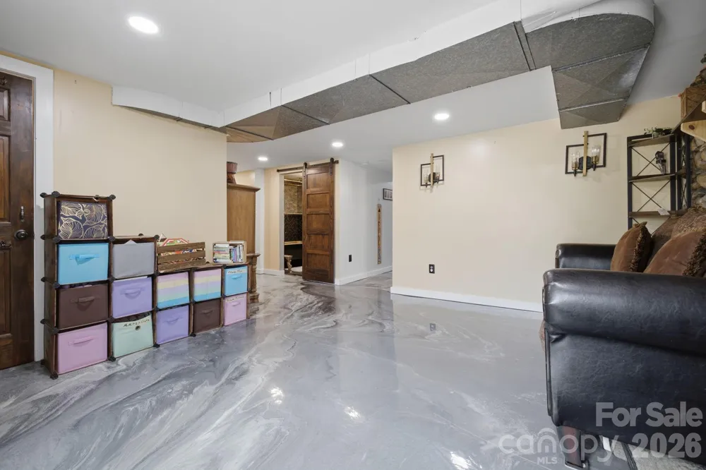108 Patton Avenue Canton, NC 28716