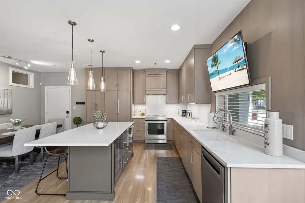 932 Broadway Street #1 Indianapolis, IN 46202