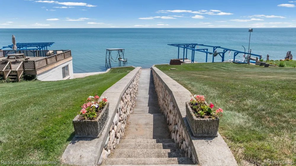 8308 Lakeshore Burtchville Township, MI 48059