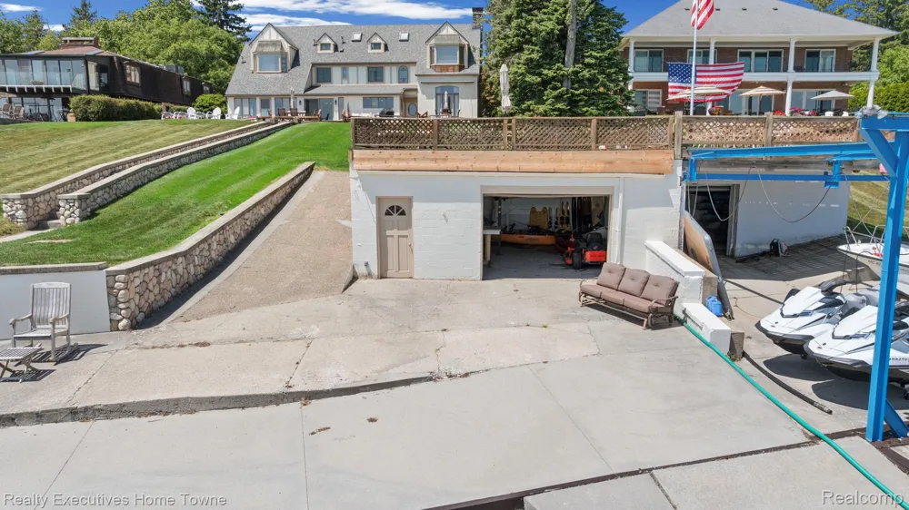 8308 Lakeshore Burtchville Township, MI 48059