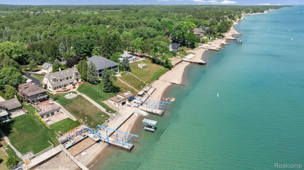 8308 Lakeshore Burtchville Township, MI 48059