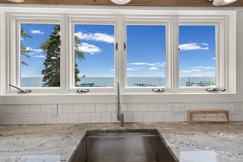 8308 Lakeshore Burtchville Township, MI 48059
