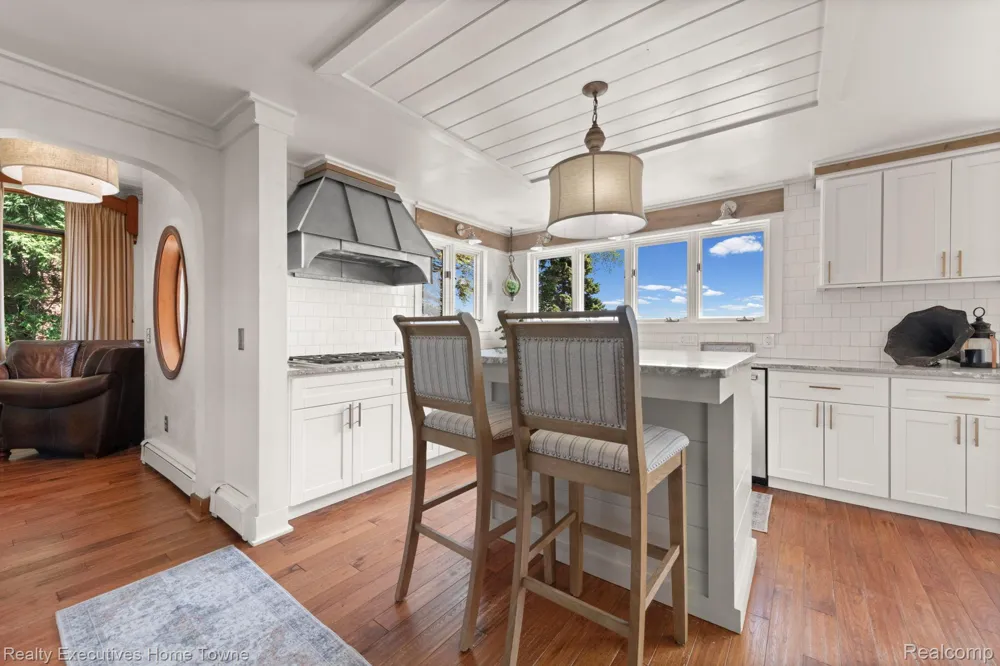 8308 Lakeshore Burtchville Township, MI 48059