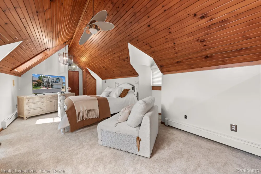 8308 Lakeshore Burtchville Township, MI 48059